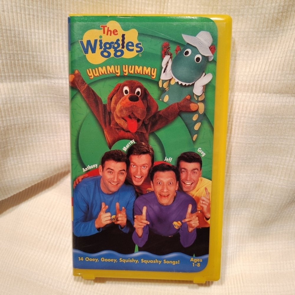 The Wiggles VHS Yummy Yummy Vintage Y2K Video 2000 Kid's Sing -A- Long